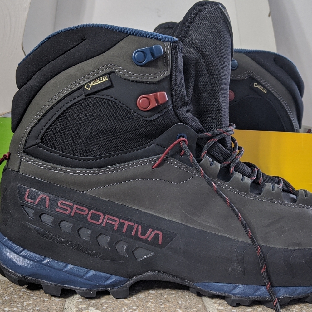La Sportiva TX5 GTX hiking boots